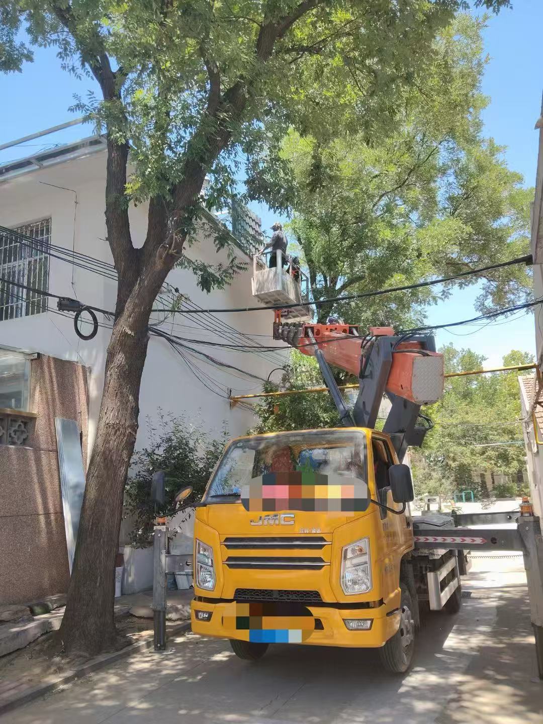 商城县高空作业车能吊装重物吗？最大承载多少公斤？